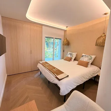 Panoramic Sea View Renovated 3 Bedrooms - Swimming Pool * Cannes